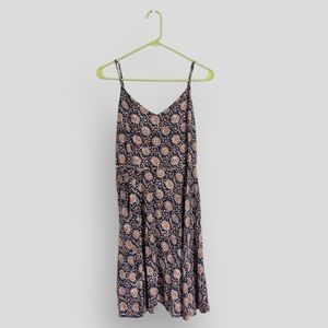 GAP Dress | Spaghetti Straps Floral Spring/Summer Soft Cami Fit and Flare V-Neck